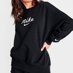 Nike cursive logo Crewneck (*RARE*)